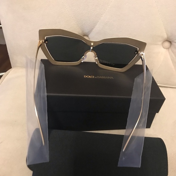 Dolce & Gabanna sunglasses - Picture 2 of 6